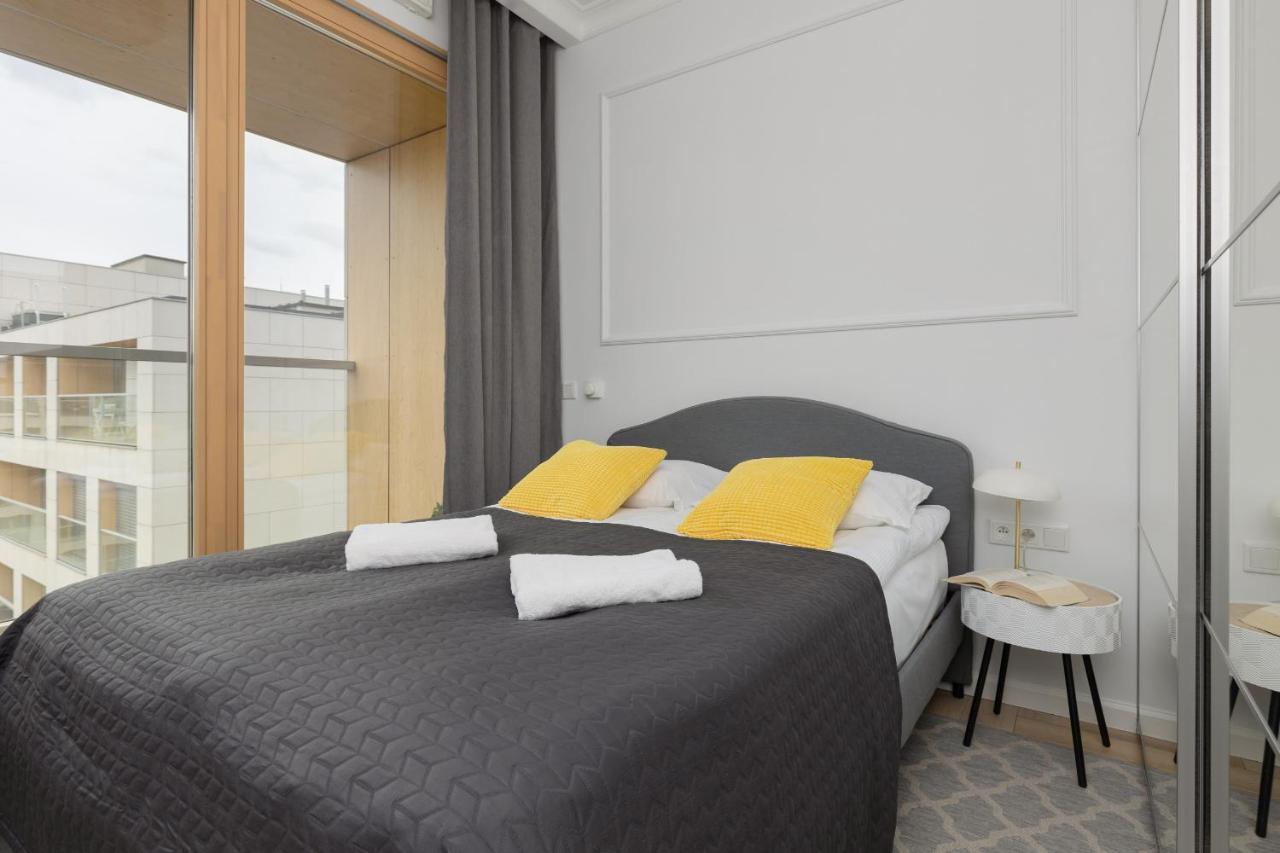 Stylish Apartment Kolejowa & Parking & Balcony By Noclegi Renters Varşovia Exterior foto